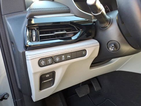 Certified 2025 Acura MDX SH-AWD w/ Advance Package image 27