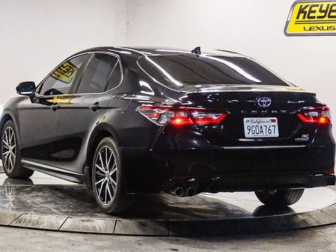 Used 2023 Toyota Camry SE w/ Audio Upgrade Package image 2