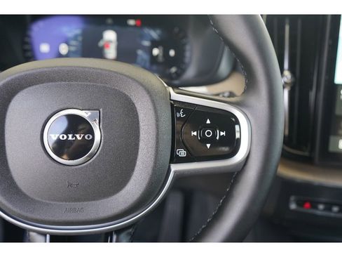 New 2026 Volvo XC60 B5 Plus w/ Climate Package PRO image 13