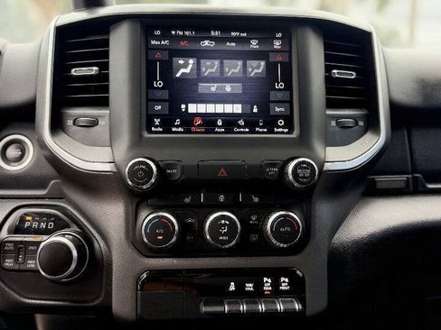 Used 2020 RAM 1500 Big Horn AWD/4WD image 12