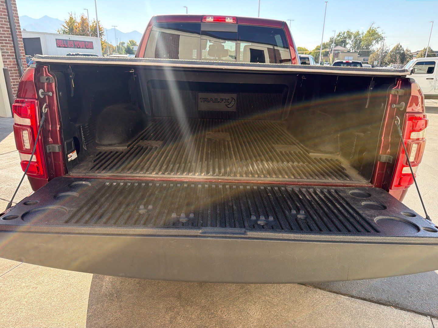 Used 2019 RAM 2500 Laramie AWD/4WD image 17
