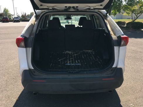Used 2024 Toyota RAV4 LE AWD/4WD image 6