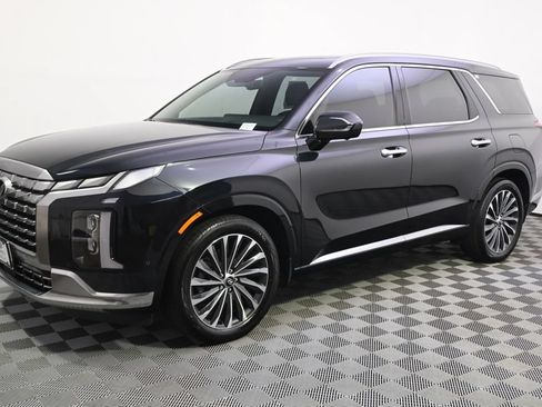 Used 2023 Hyundai Palisade Calligraphy AWD/4WD image 2
