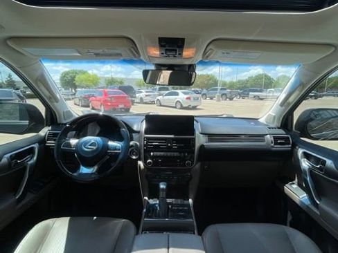 Used 2023 Lexus GX 460 Luxury AWD/4WD image 12