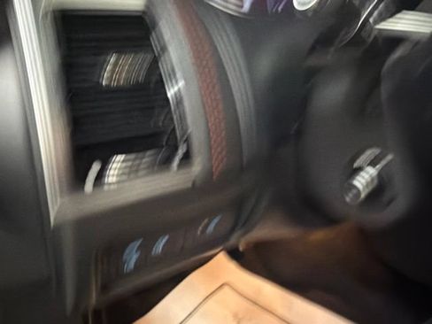 Used 2022 Jaguar F-TYPE Coupe RWD image 25
