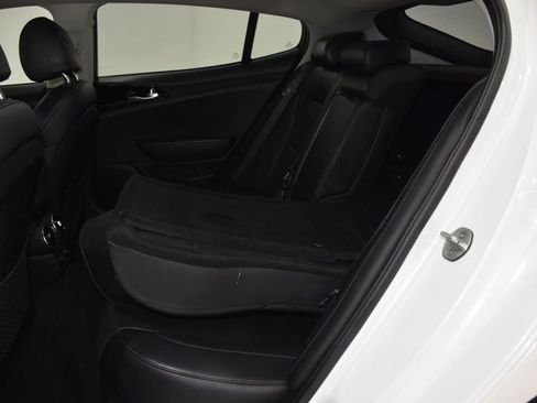 Used 2018 Kia Stinger image 28