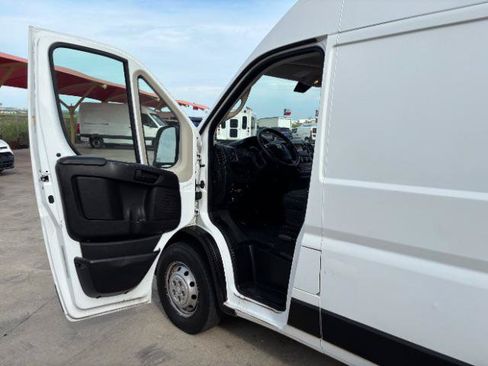 Used 2019 RAM ProMaster 2500 FWD image 13