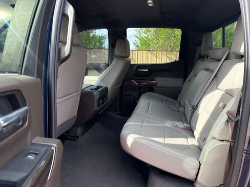 Used 2022 Chevrolet Silverado 1500 RST w/ Convenience Package II AWD/4WD image 18