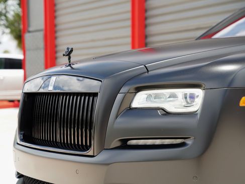 Used 2020 Rolls-Royce Wraith RWD image 10