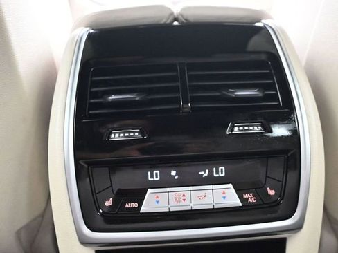 Used 2019 BMW X5 xDrive40i w/ Convenience Package AWD/4WD image 11