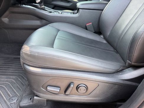 Used 2025 Kia Sorento EX w/ Panoramic Sunroof Package FWD image 11