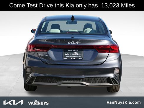 Used 2023 Kia Forte LXS w/ LXS Technology Package image 4