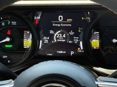 Used 2024 Jeep Wrangler High Altitude AWD/4WD image 17