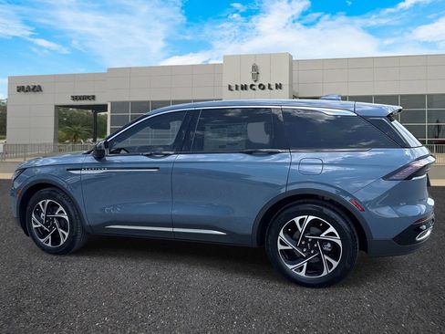 New 2026 Lincoln Nautilus Premier AWD/4WD image 5