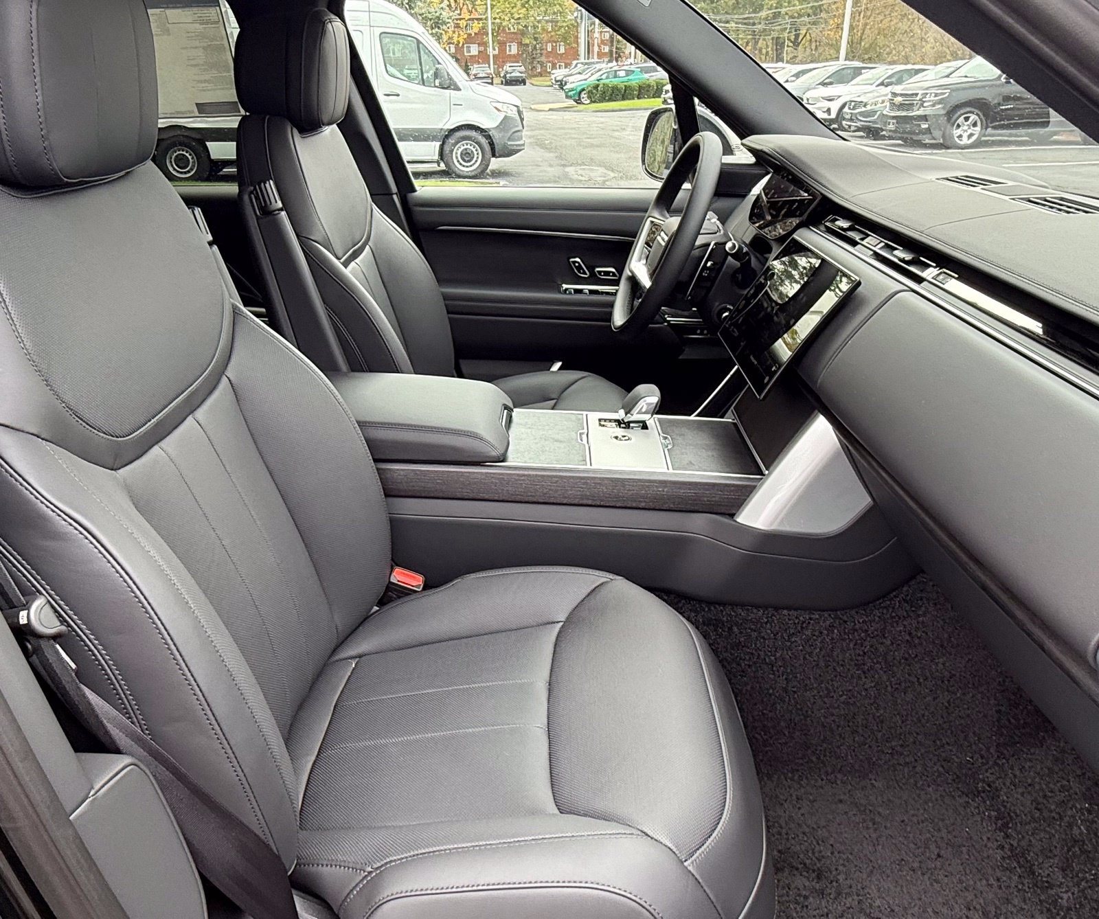 New 2026 Land Rover Range Rover SE AWD/4WD image 23