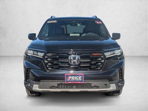 Used 2024 Honda Pilot TrailSport image 9