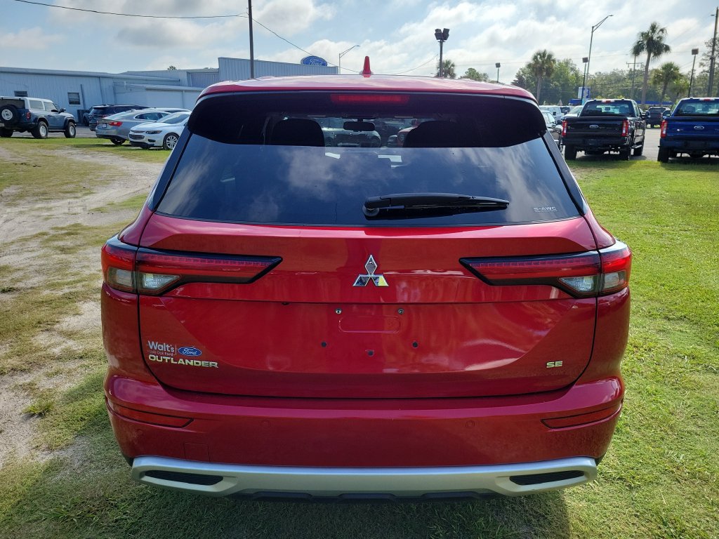 Used 2024 Mitsubishi Outlander SE Black Edition AWD/4WD image 10