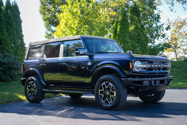 Used 2021 Ford Bronco Outer Banks AWD/4WD image 3