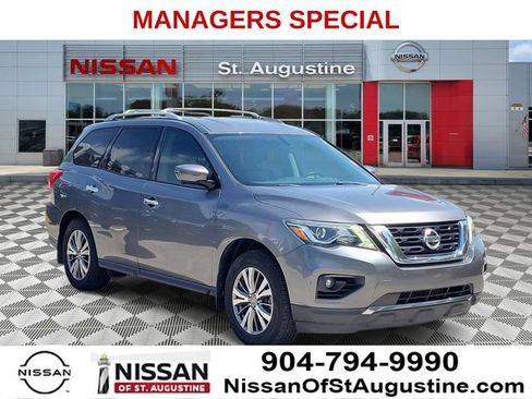 Used 2020 Nissan Pathfinder SL FWD image 1