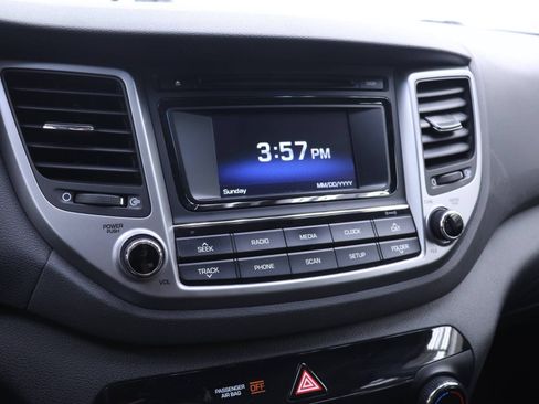 Used 2017 Hyundai Tucson SE FWD image 7
