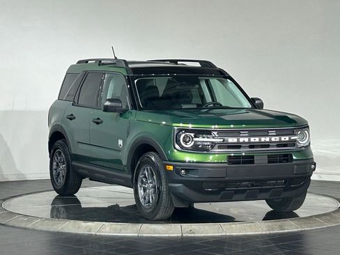 Used 2024 Ford Bronco Sport Big Bend w/ Convenience Package AWD/4WD image 2