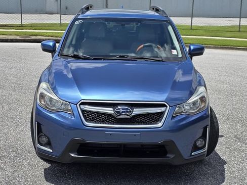 Used 2017 Subaru Crosstrek 2.0i Limited AWD/4WD image 2