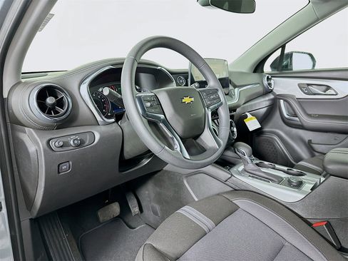 New 2025 Chevrolet Blazer LT w/ Midnight/Sport Edition image 9