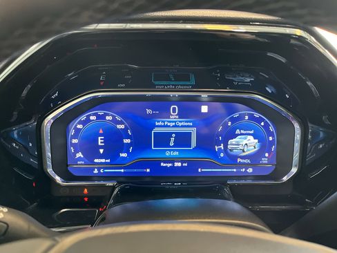 Used 2025 Chevrolet Silverado 1500 LT RWD image 16