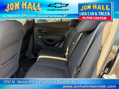 Used 2019 Chevrolet Trax LS FWD image 17