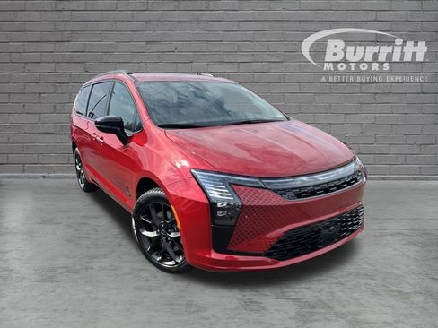 New 2027 Chrysler Pacifica Select AWD/4WD image 1