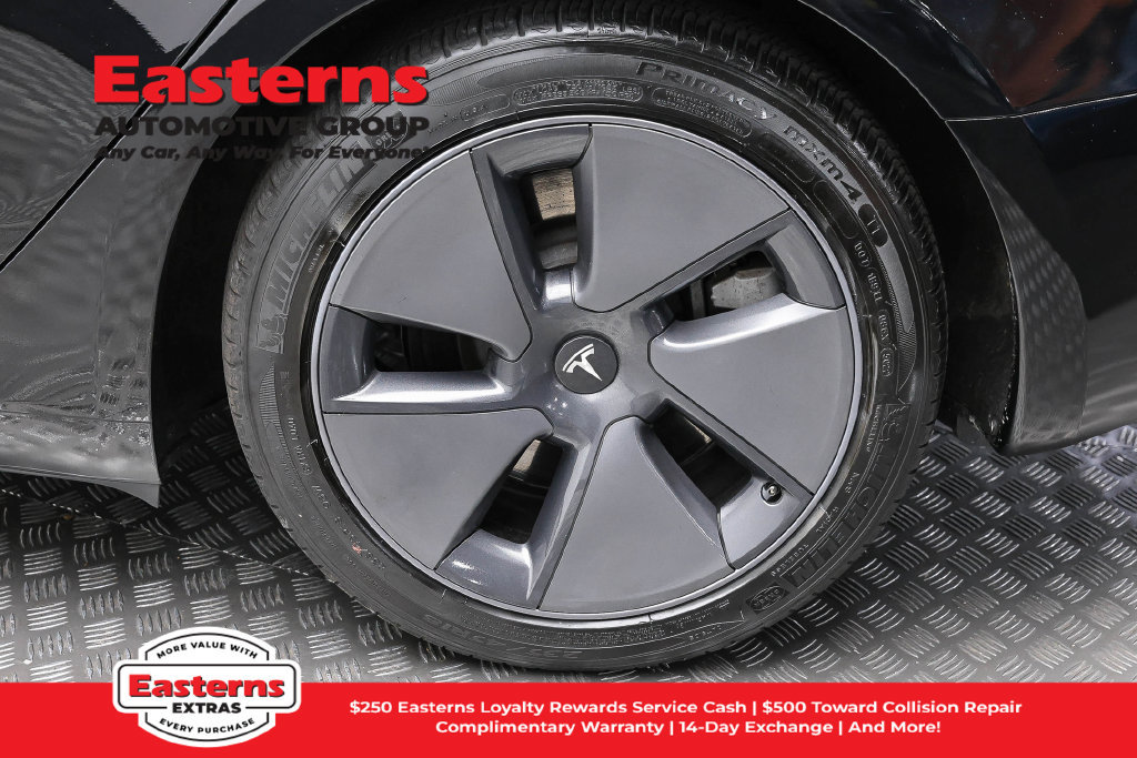 Used 2023 Tesla Model 3 Standard Range RWD image 9