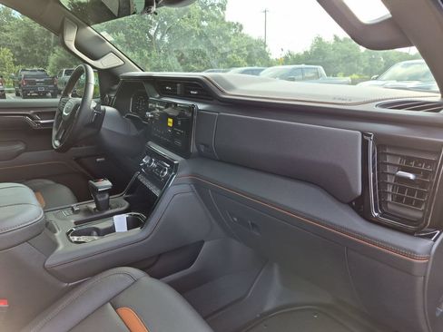 Certified 2026 GMC Sierra 1500 AT4 w/ AT4 Premium Package AWD/4WD image 43