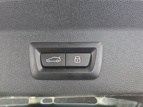 Used 2023 BMW X3 sDrive30i w/ M Sport Package RWD image 24