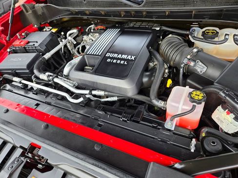 Used 2024 Chevrolet Silverado 1500 Custom Trail Boss w/ LPO, Dark Essentials Package image 16