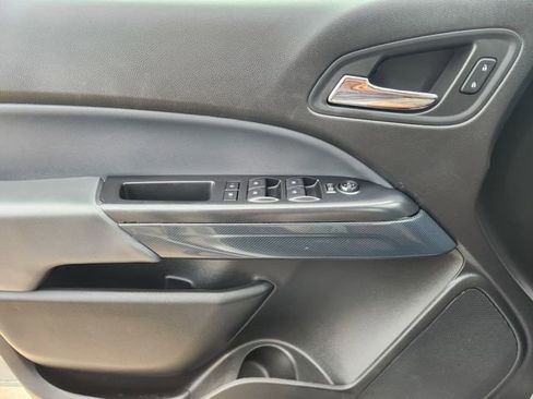 Used 2016 Chevrolet Colorado Z71 AWD/4WD image 27