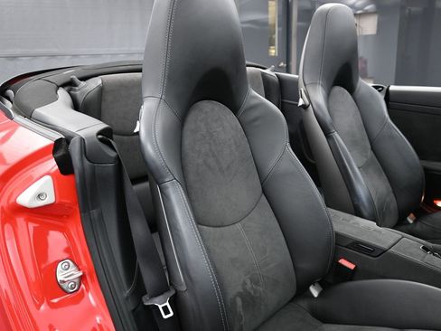 Used 2012 Porsche 911 Carrera 4 GTS image 30