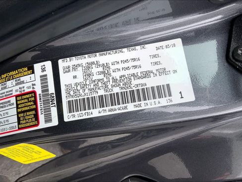 Used 2018 Toyota Tacoma SR image 30