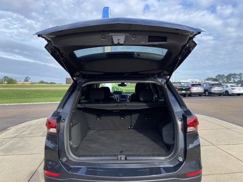 Used 2023 Chevrolet Equinox LT FWD image 26
