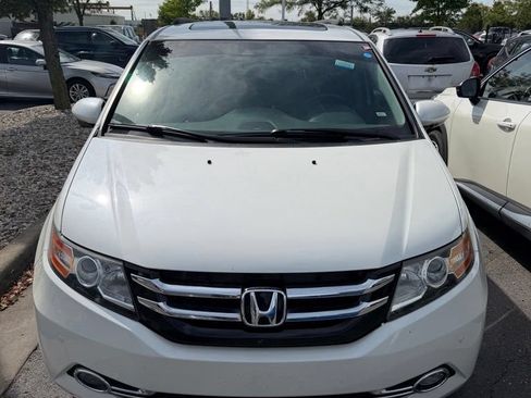 Used 2016 Honda Odyssey Touring Elite image 2