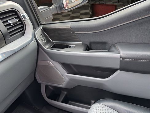 Certified 2025 Ford F150 Lariat w/ Equipment Group 501A Mid image 11