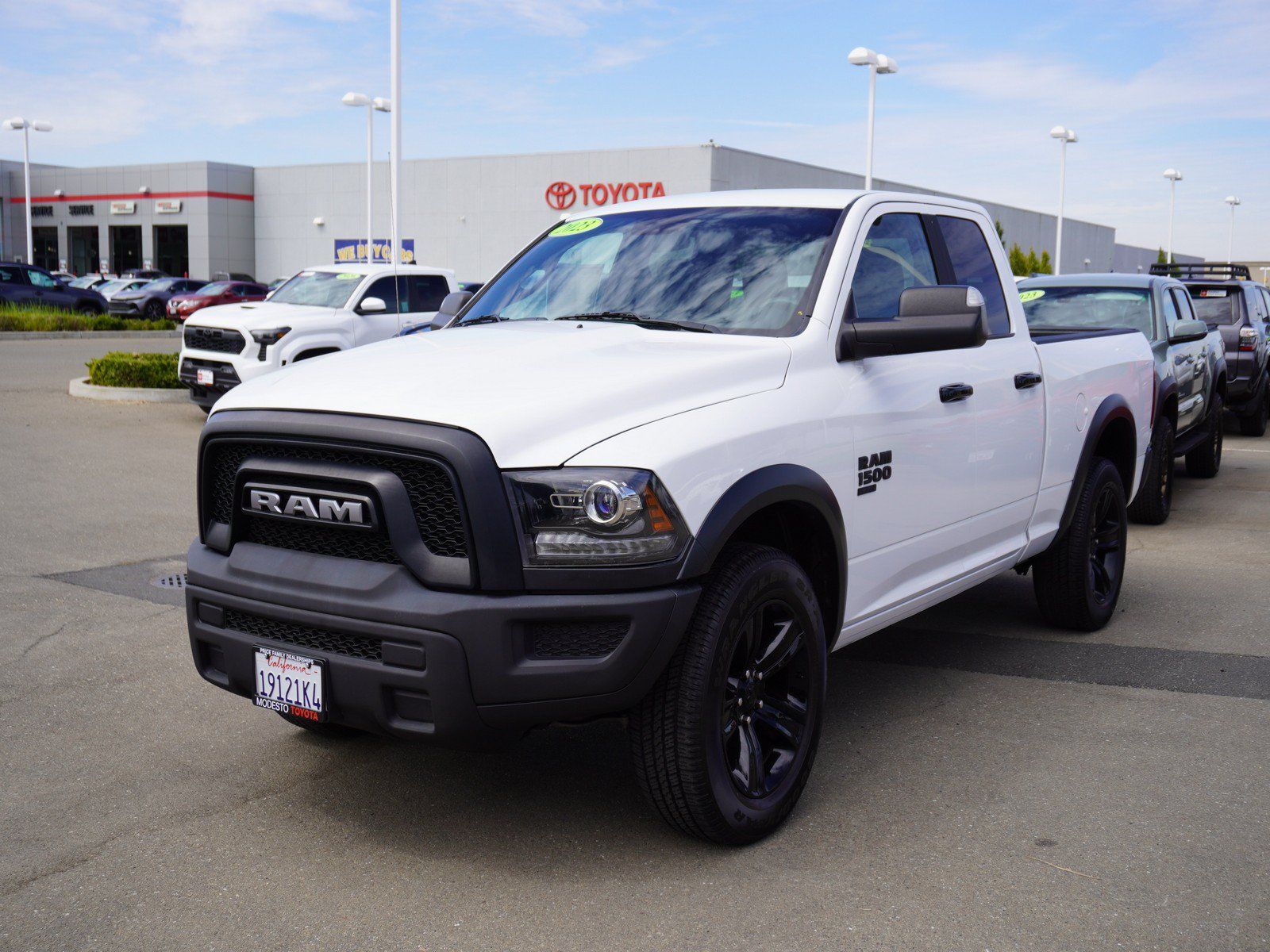 Used 2023 RAM 1500 Warlock w/ Trailer Tow Group AWD/4WD image 7