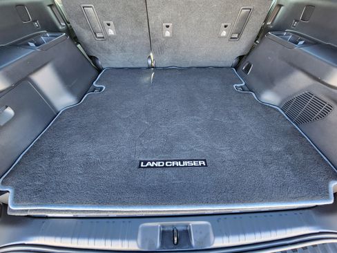 Used 2024 Toyota Land Cruiser image 35