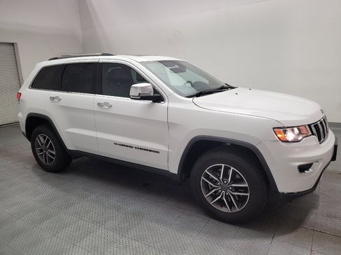 Used 2022 Jeep Grand Cherokee Limited AWD/4WD image 11