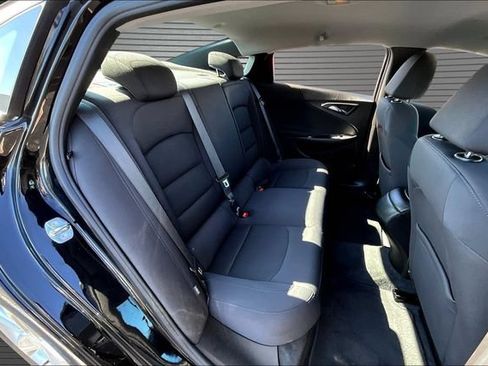 Used 2022 Chevrolet Malibu LS FWD image 23