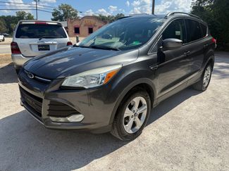 Used 2015 Ford Escape SE w/ Equipment Group 201A image 1