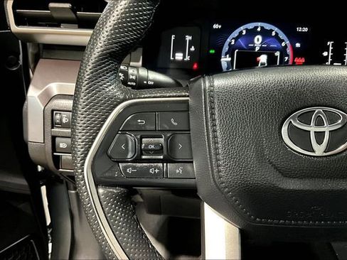 Used 2024 Toyota Tacoma SR5 AWD/4WD image 11