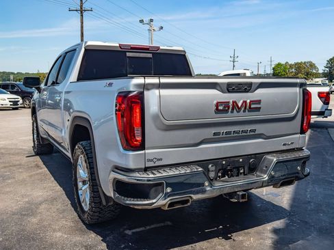 Used 2022 GMC Sierra 1500 SLT AWD/4WD image 3
