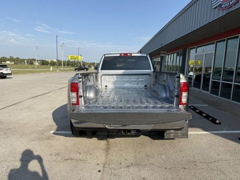 Used 2021 RAM 3500 Big Horn image 5