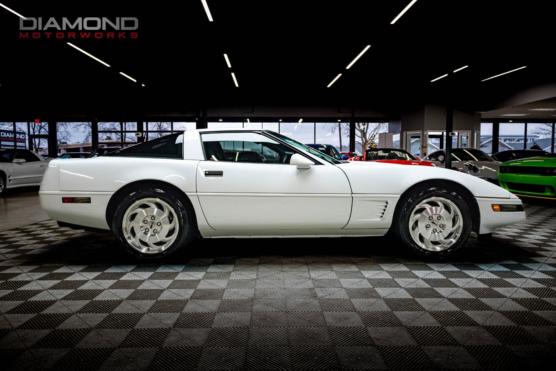 Used 1995 Chevrolet Corvette Coupe RWD image 26