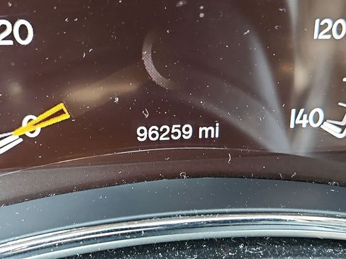 Used 2018 Jeep Grand Cherokee Limited AWD/4WD image 18